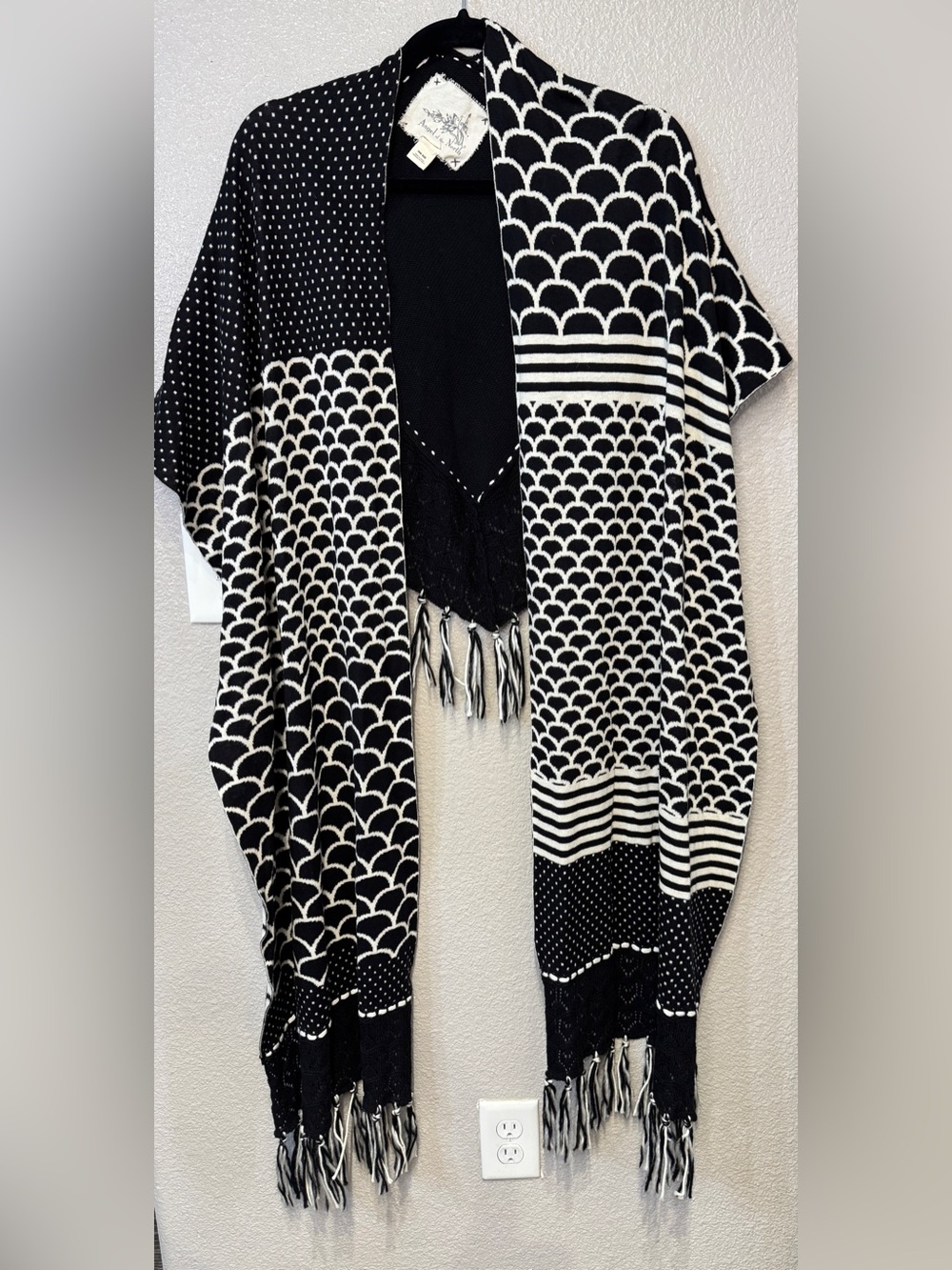 Anthropologie Angel of the North Black White Fringe Wrap Poncho One Size